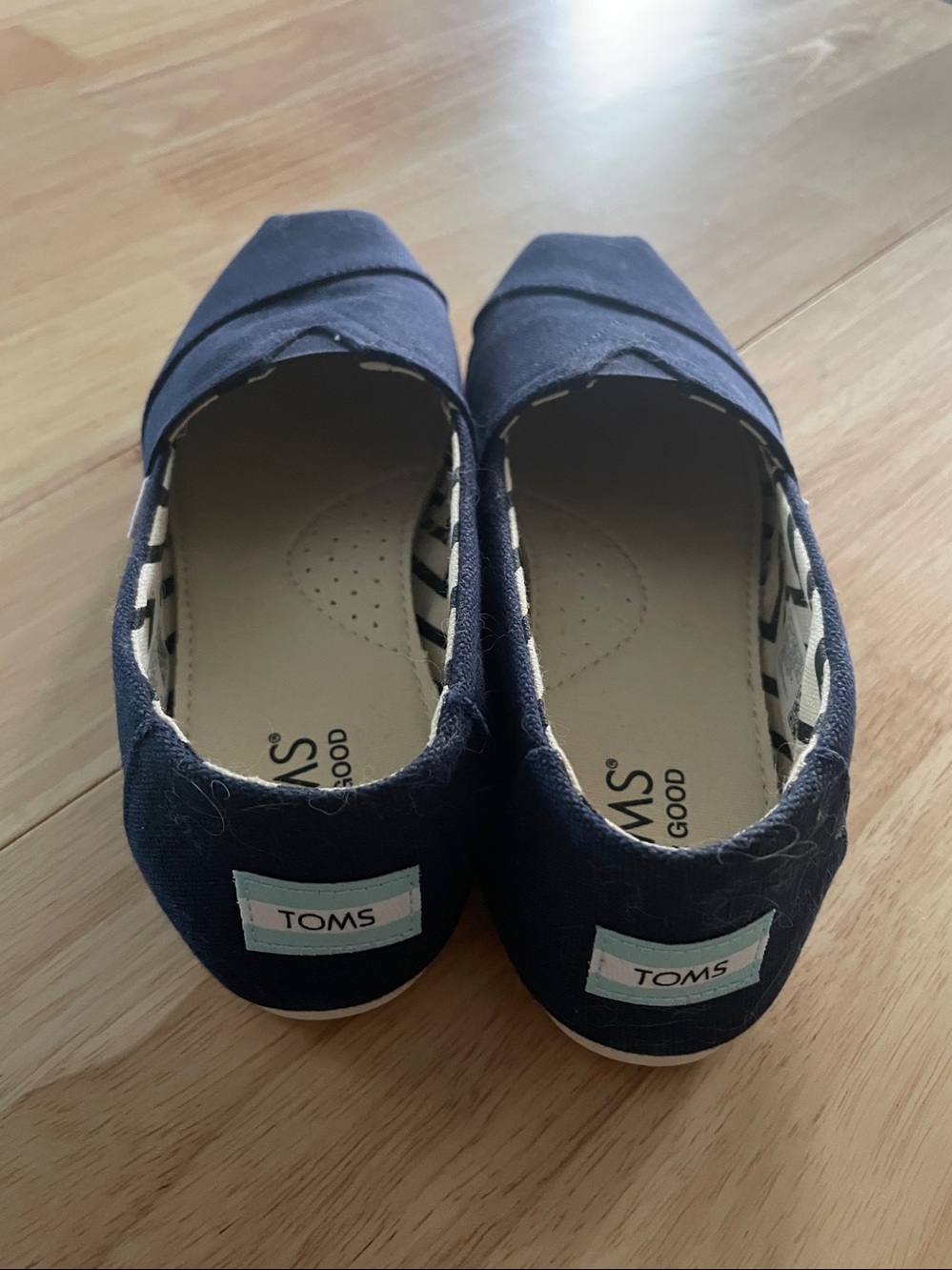 Toms Classic Slip-On Ballet Flats- Navy - Picture 3 of 4